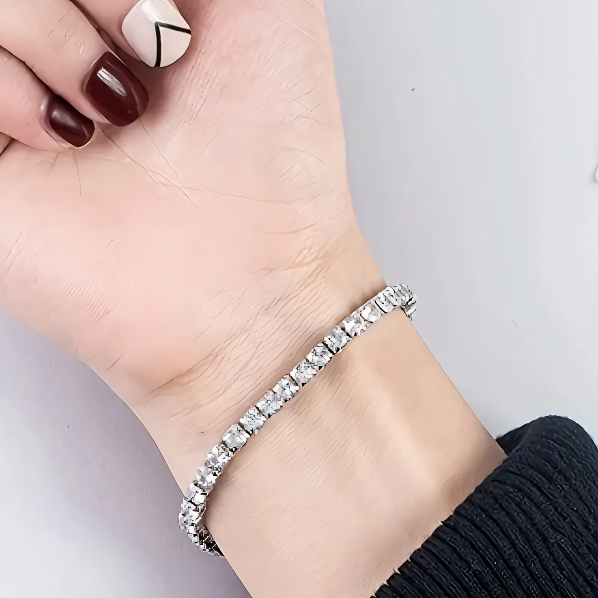 Elegáns 925 ezüst karkötő fényes cirkóniával - Vintage stílusú