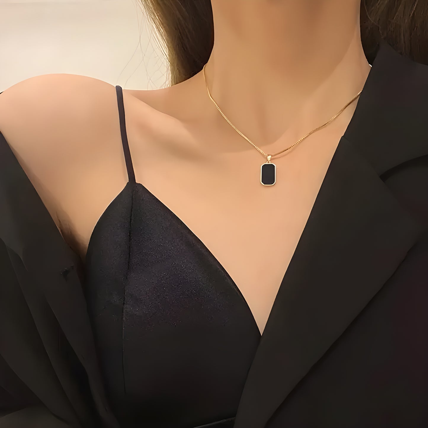 Colier cu Pandantiv Pătrat din Oțel Titan Negru - Lanț Geometric Retro Simplu
