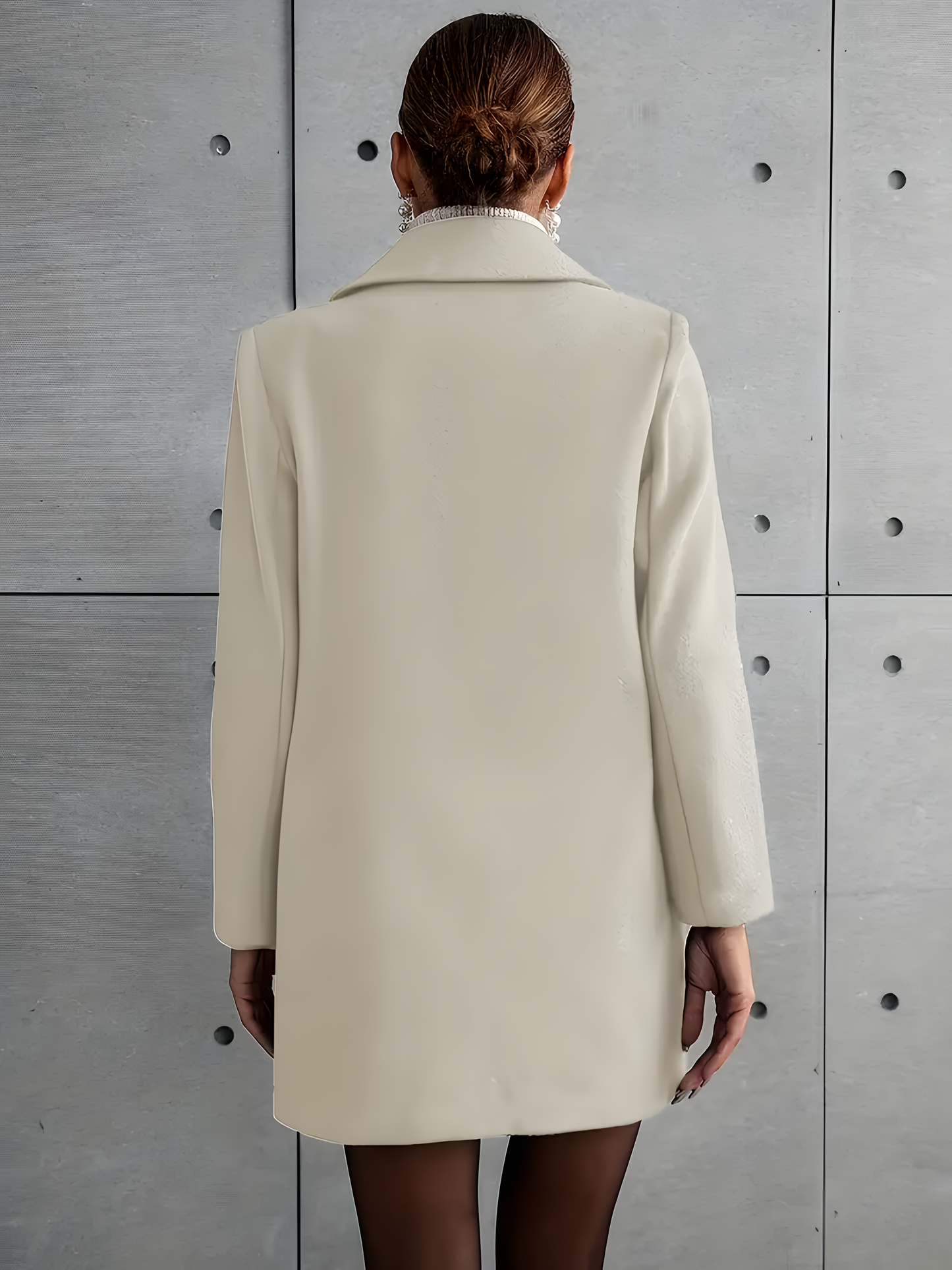 Blazer Elegant Bej pentru Femei – Stil și Confort
