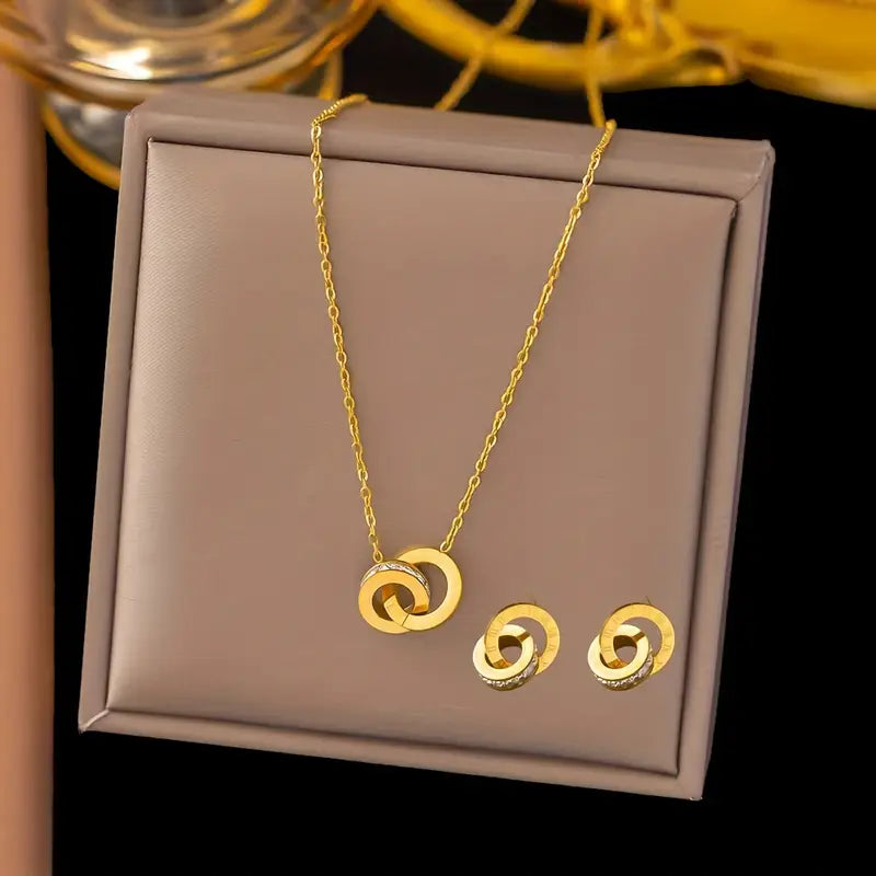 Set Bijuterii Elegant cu Numere Romane – Rafinament și Stil Atemporal