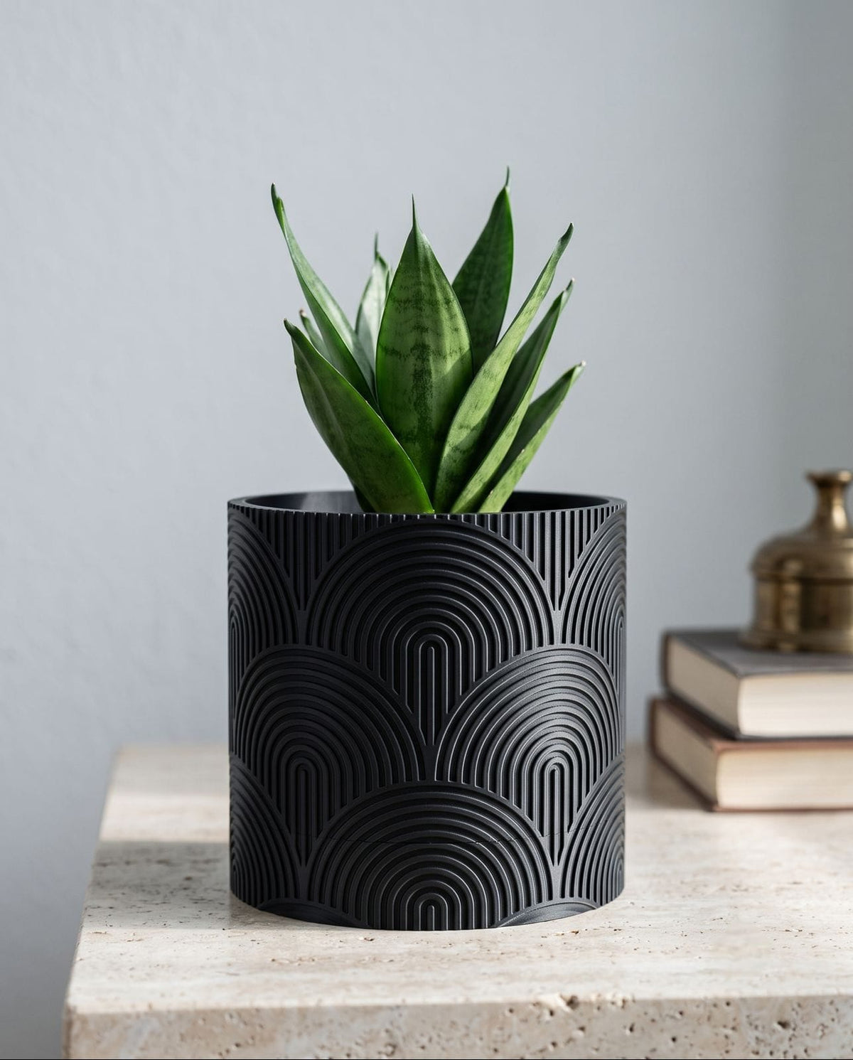 Ghiveci Decorativ cu Model Arcuit Art Deco cu Farfurie Integrată