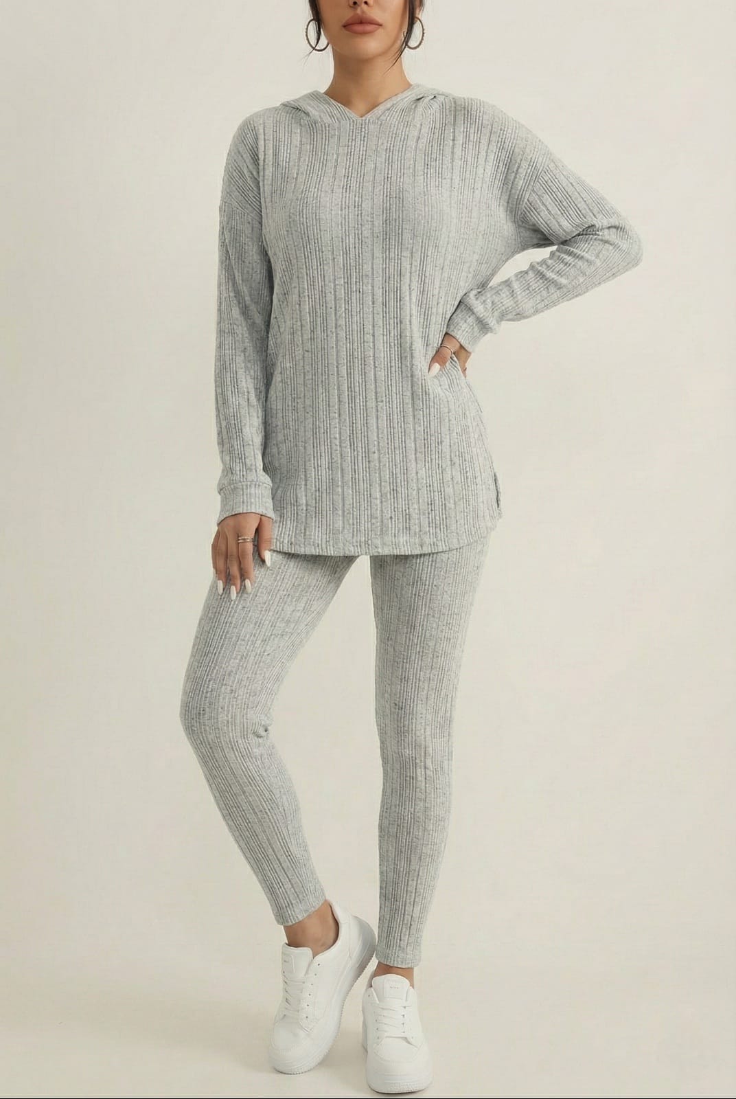 Set Dama 2 Piese din Tricot Reiat (Ribbed) - Compleu Casual cu Glugă & Pantaloni Mulați - Cozy Home & Travel