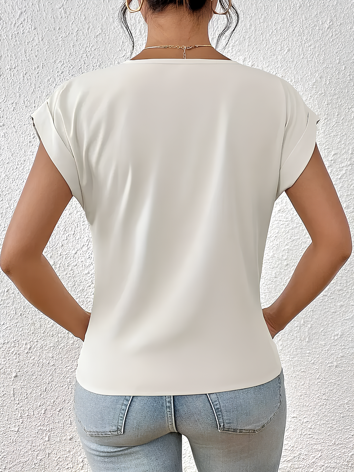 Tricou Casual cu Mâneci Scurte – Confort și Versatilitate pentru Zilele de Vară