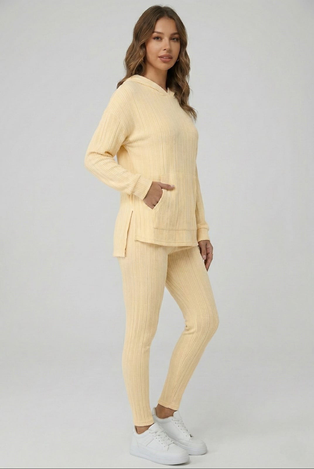 Set Dama 2 Piese din Tricot Reiat (Ribbed) - Compleu Casual cu Glugă & Pantaloni Mulați - Cozy Home & Travel